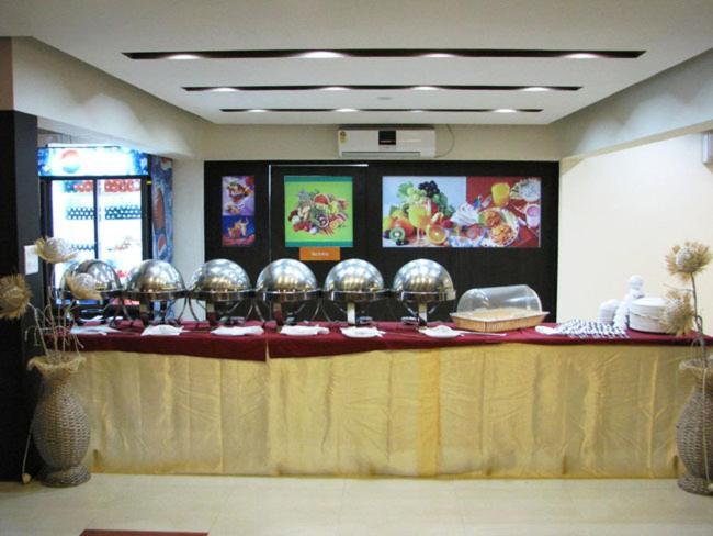Aum Health Resort Vadodara Kültér fotó