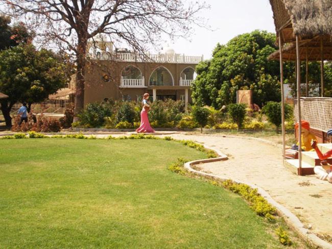 Aum Health Resort Vadodara Kültér fotó