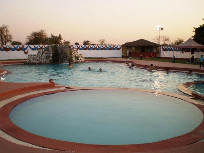 Aum Health Resort Vadodara Kültér fotó