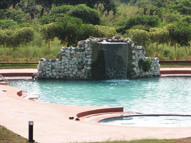 Aum Health Resort Vadodara Kültér fotó