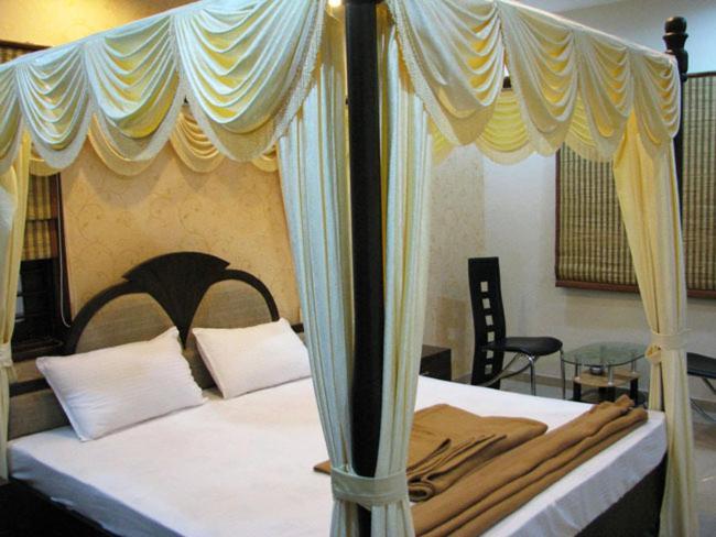 Aum Health Resort Vadodara Kültér fotó