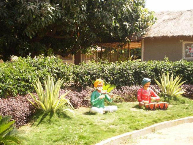 Aum Health Resort Vadodara Kültér fotó